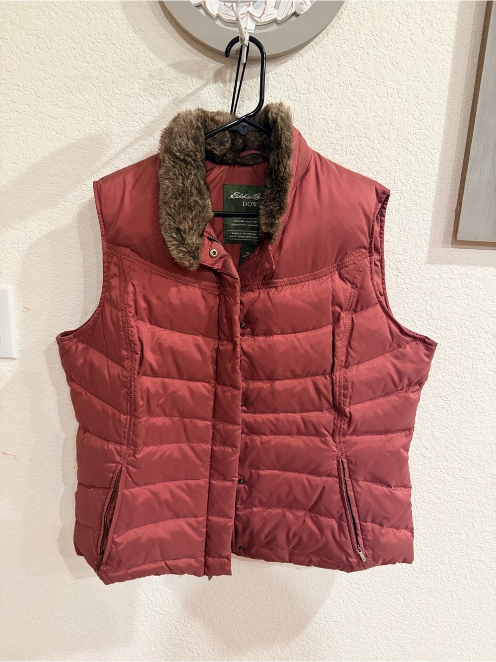Eddie Bauer Premium Goose Down Vest Faux Fur Collar Burgundy Red